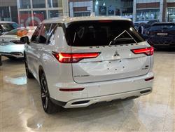 ميتسوبيشي اوتلاندر